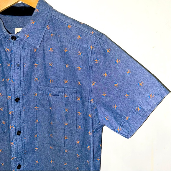 ourCaste - Short Sleeve Denim Button-Up - Picture 4 of 9